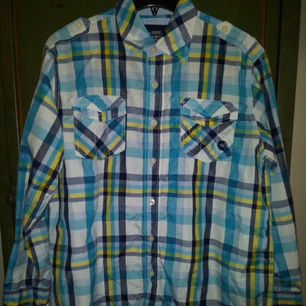 Akademiks Long Sleeved Button-Up Shirt